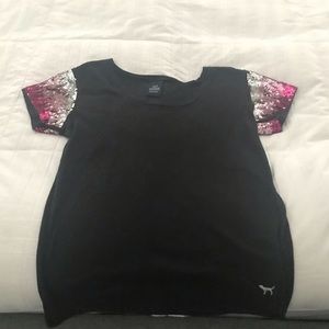 Used- PINK VS Glitter sleeve tee- size small